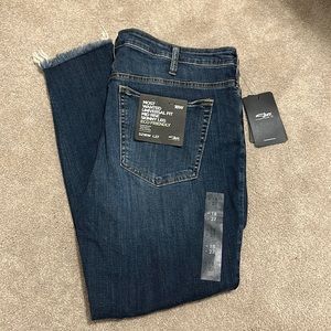 NWT Silver Most Wanted Universal Mid Rise Jean